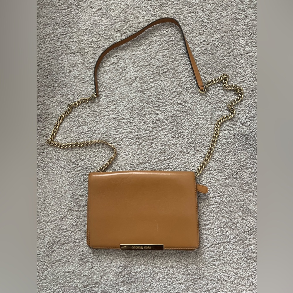 Tan leather crossbody bag with gold chain